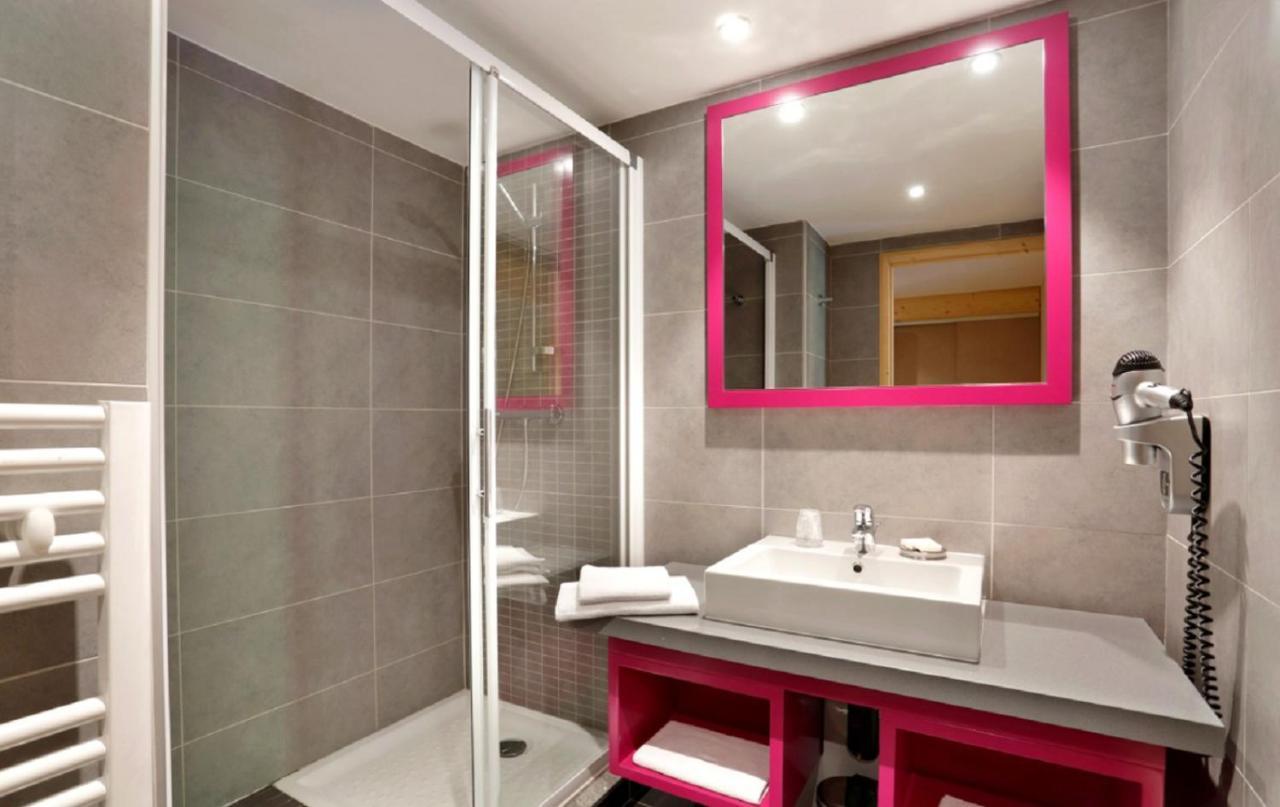 Les Roches 1500 Hotel Mieussy Екстериор снимка